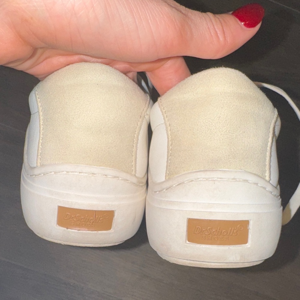 Dr. Scholl's Cream Lace-Up Sneakers - Picture 3 of 5